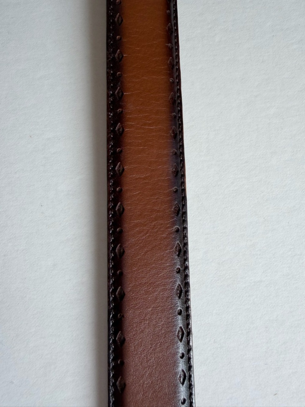 Cole Haan Mens Brown Leather Belt Burnished Stitched Detail - Size 34 - Picture 6 of 7